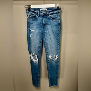 Skinny jeans